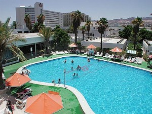 eilat-americana-hotel-pool3