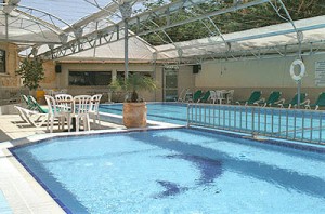 melony-village-hotel-eilat-pool1