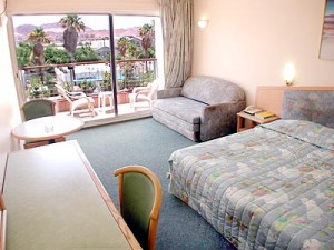 eilat-americana-hotel-room1